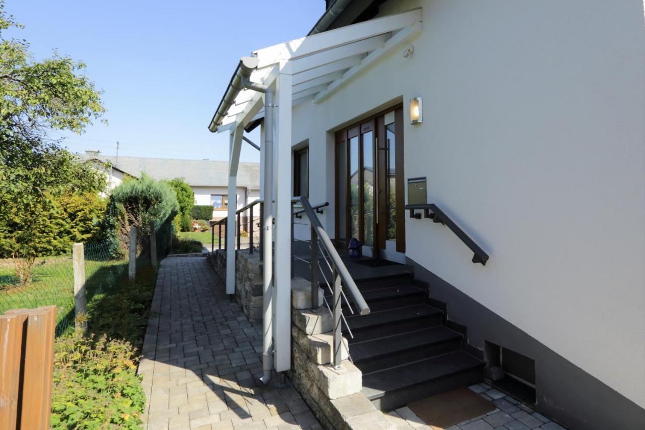 Ferienhaus Daeschinger Der Goldene Mond Mastershausen Dış mekan fotoğraf